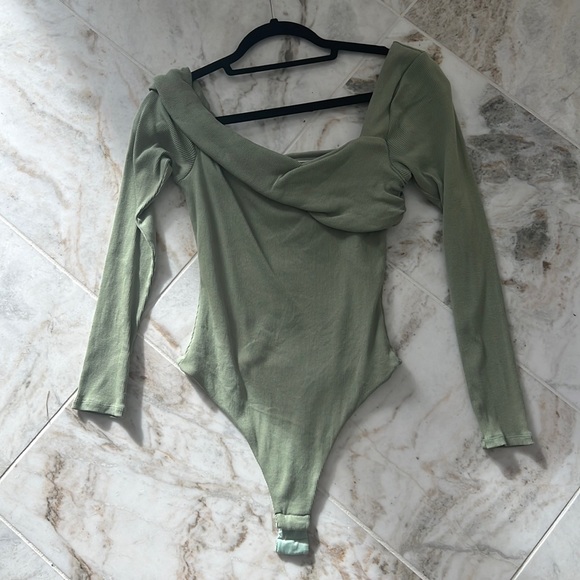 Lovers and friends Florence body suit in dark green. - Picture 4 of 4